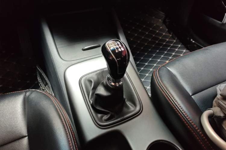 Used Kia K3 2015 1.6L Manual GLS Gear Lever