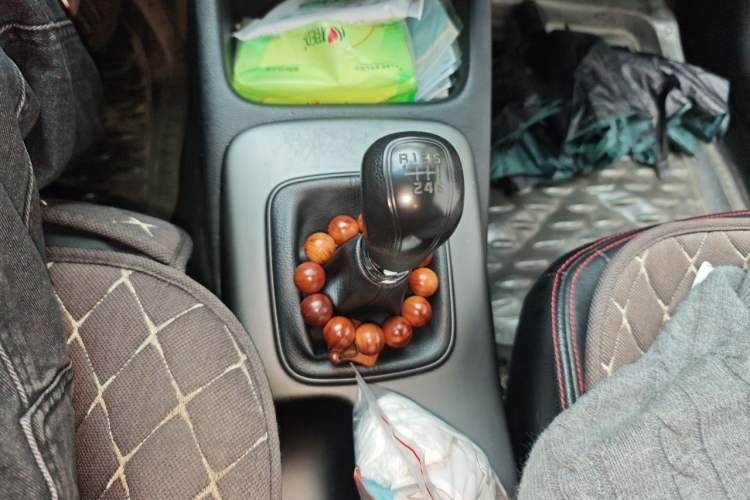 Used Kia K3 2015 1.6L Manual GL Gear Lever
