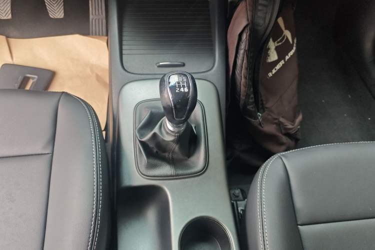 Used Kia K3 2015 1.6L Manual GLS Gear Lever