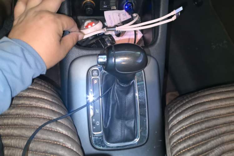 Used Kia K3 2015 1.6L Automatic GLS Gear Lever