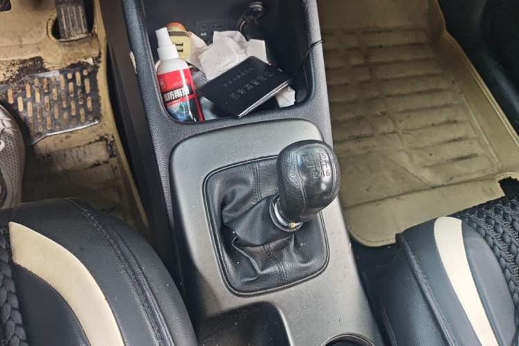 Used Kia K3 2015 1.6L Manual GL Gear Lever