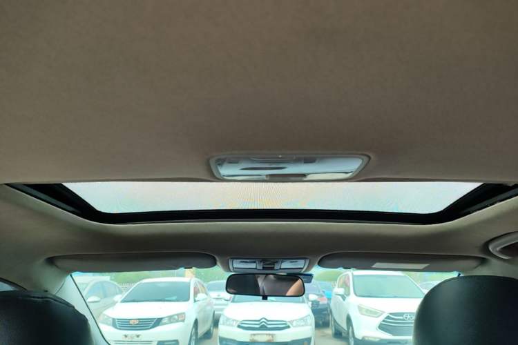 Used Kia K3 2015 1.6L Manual GLS Headliner