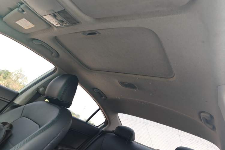 Used Kia K3 2015 1.6L Manual GLS Headliner