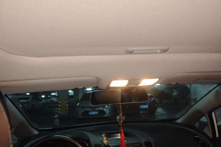 Used Kia K3 2015 1.6L Automatic GLS Headliner