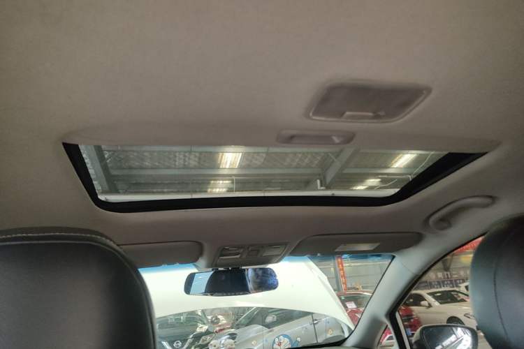 Used Kia K3 2015 1.6L Automatic GLS Headliner