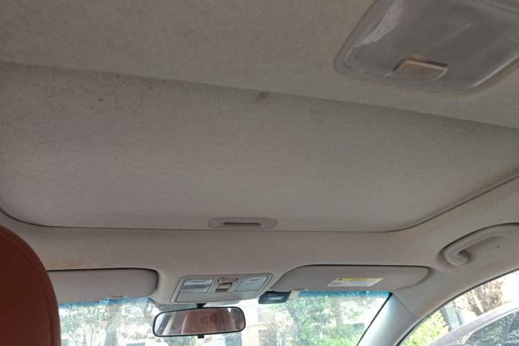 Used Kia K3 2015 1.6L Automatic GLS Headliner