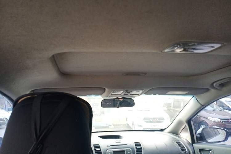 Used Kia K3 2015 1.6L Automatic GLS Headliner