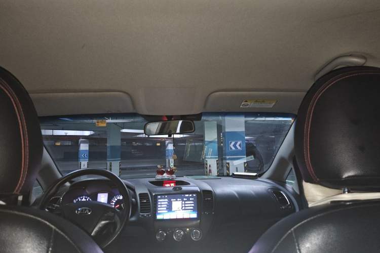Used Kia K3 2015 1.6L Automatic GL Headliner