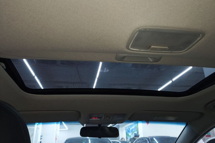 Used Kia K3 2015 1.6L Automatic GLS Headliner