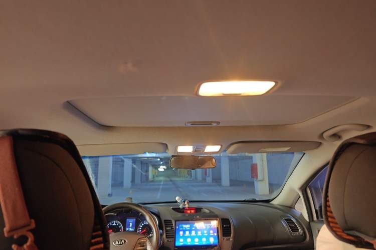 Used Kia K3 2015 1.6L Automatic GLS Headliner