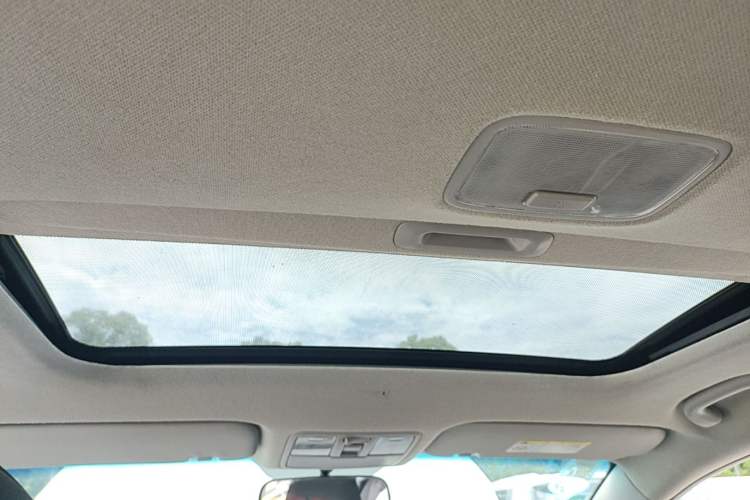 Used Kia K3 2015 1.6L Manual GLS Headliner