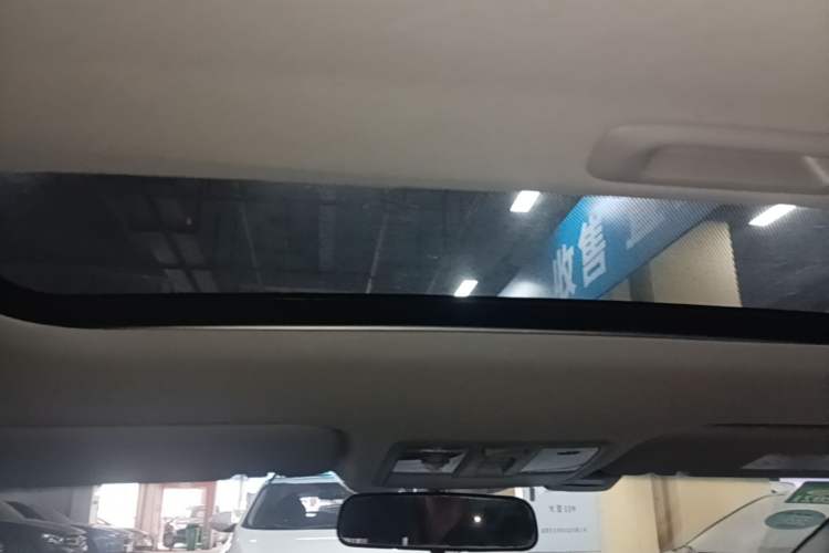 Used Kia K3 2015 1.6L Automatic GLS Headliner
