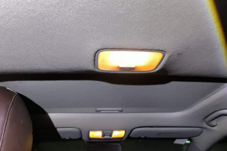 Used Kia K3 2015 1.6L Manual GLS Headliner