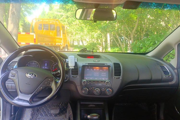 Used Kia K3 2015 1.6L Automatic GLS Headliner