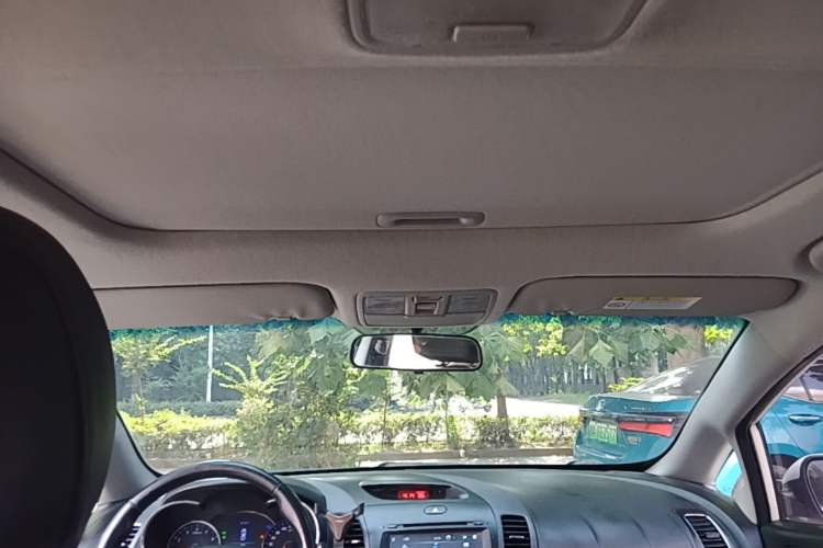 Used Kia K3 2015 1.6L Automatic GLS Headliner