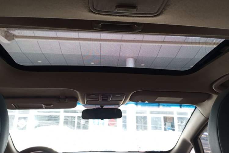 Used Kia K3 2015 1.6L Automatic GLS Headliner