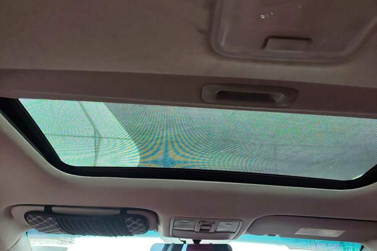 Used Kia K3 2015 1.6L Manual GLS Headliner