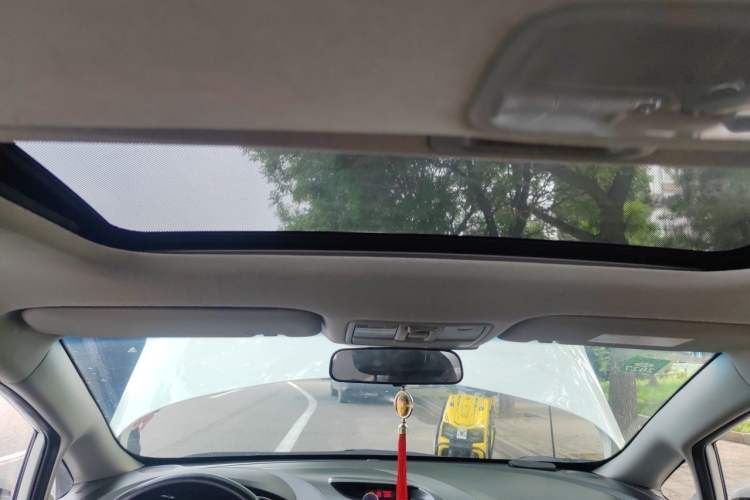Used Kia K3 2015 1.6L Manual GLS Headliner
