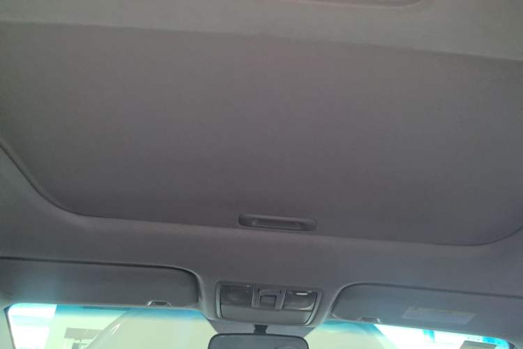 Used Kia K3 2015 1.6L Automatic GLS Headliner