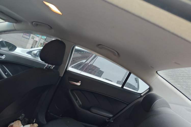 Used Kia K3 2015 1.6L Manual GL Headliner