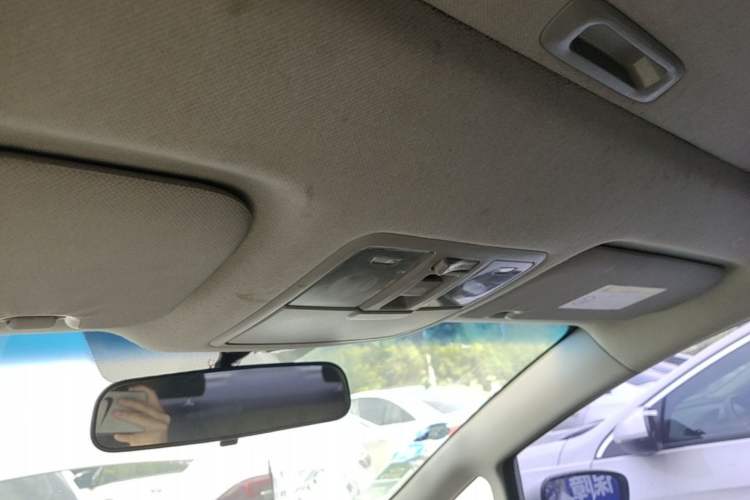 Used Kia K3 2015 1.6L Automatic GLS Headliner