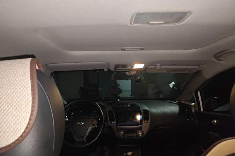 Used Kia K3 2015 1.6L Automatic GLS Headliner