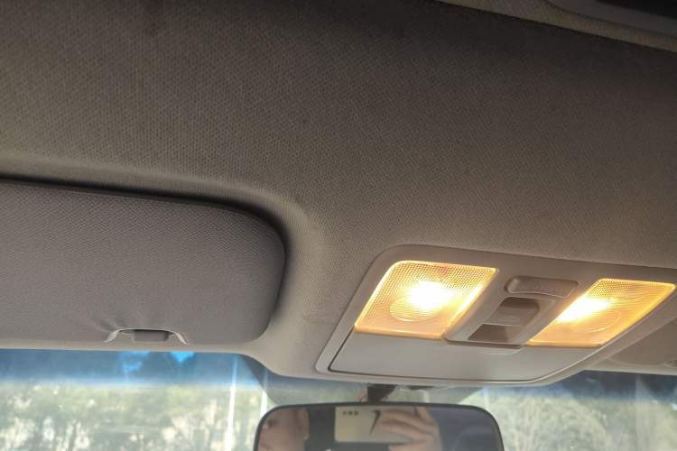 Used Kia K3 2015 1.6L Automatic GLS Headliner