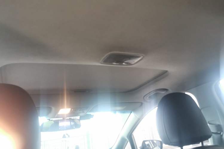 Used Kia K3 2015 1.6L Automatic GLS Headliner