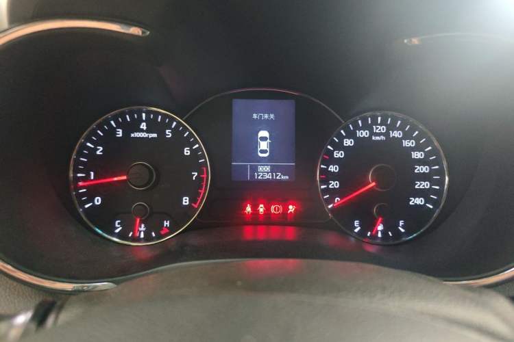 Used Kia K3 2015 1.6L Manual GLS Instrument Cluster