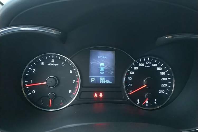 Used Kia K3 2015 1.6L Automatic DLX Instrument Cluster
