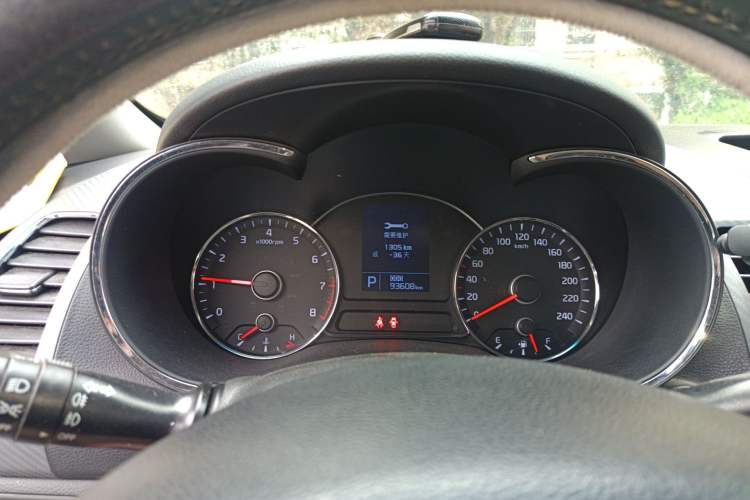 Used Kia K3 2015 1.6L Automatic GLS Instrument Cluster