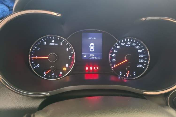 Used Kia K3 2015 1.6L Automatic GLS Instrument Cluster
