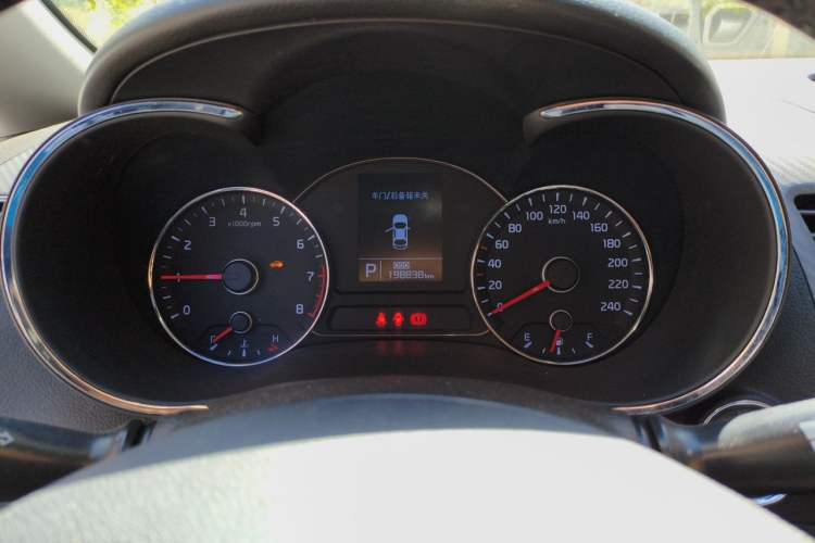 Used Kia K3 2015 1.6L Automatic GLS Instrument Cluster