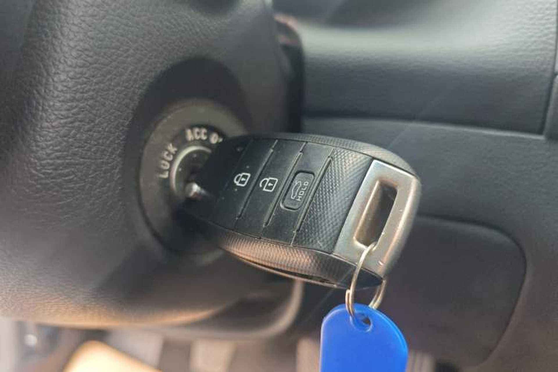 Used Kia K3 2015 1.6L Manual GLS Interior 1