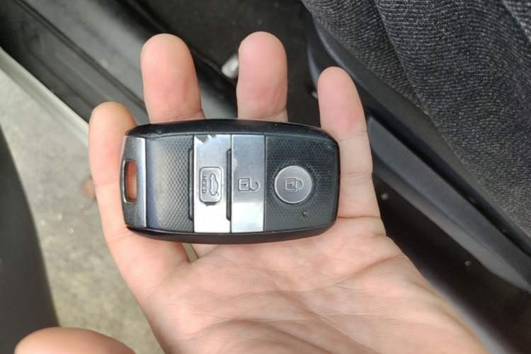 Used Kia K3 2015 1.6L Automatic GLS Interior 1
