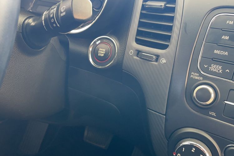 Used Kia K3 2015 1.6L Automatic GLS Interior 10