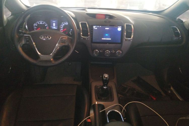 Used Kia K3 2015 1.6L Manual GLS Interior 2
