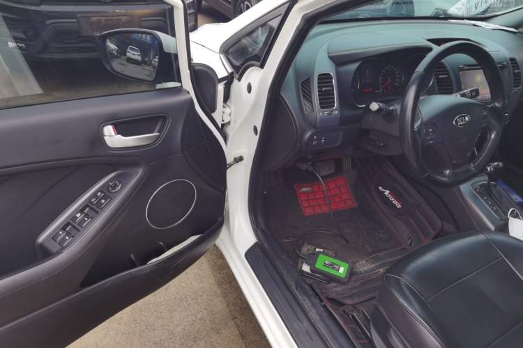 Used Kia K3 2015 1.6L Automatic GLS Interior 3