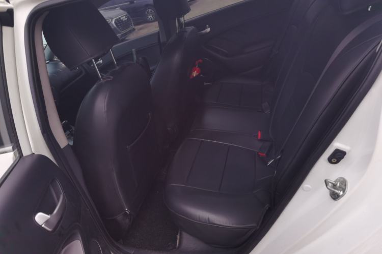 Used Kia K3 2015 1.6L Automatic GLS Interior 4