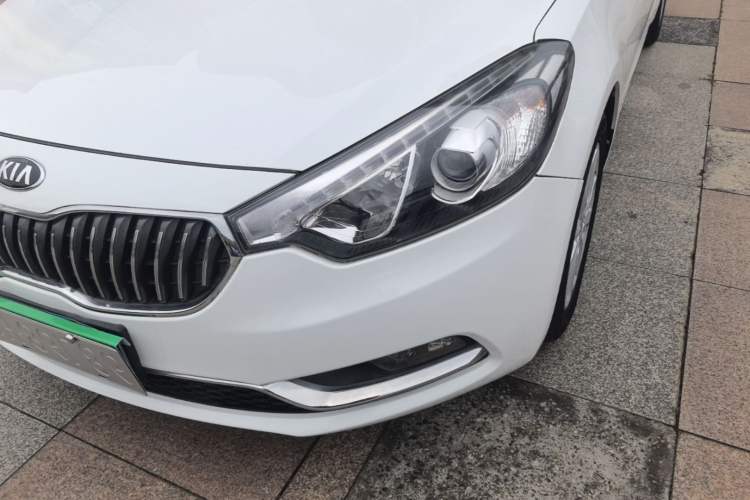 Used Kia K3 2015 1.6L Automatic GLS Left Front Headlight