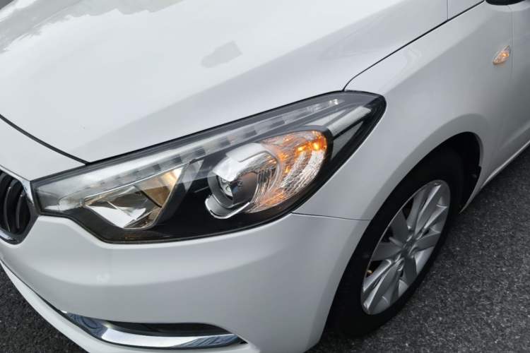 Used Kia K3 2015 1.6L Automatic GL Left Front Headlight