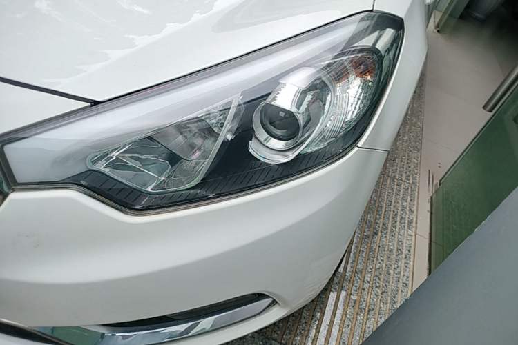 Used Kia K3 2015 1.6L Manual GL Left Front Headlight
