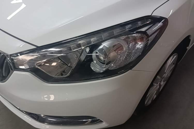 Used Kia K3 2015 1.6L Automatic GLS Left Front Headlight