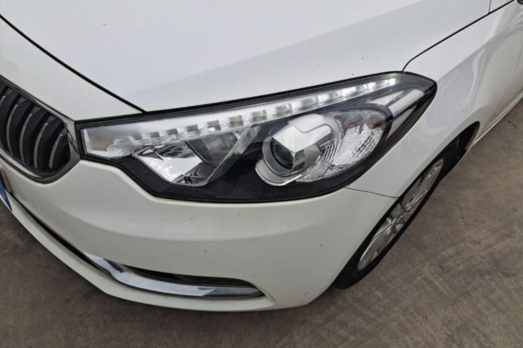 Used Kia K3 2015 1.6L Automatic GLS Left Front Headlight
