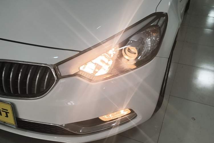 Used Kia K3 2015 1.6L Manual GL Left Front Headlight