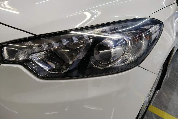 Used Kia K3 2015 1.6L Automatic GL Left Front Headlight