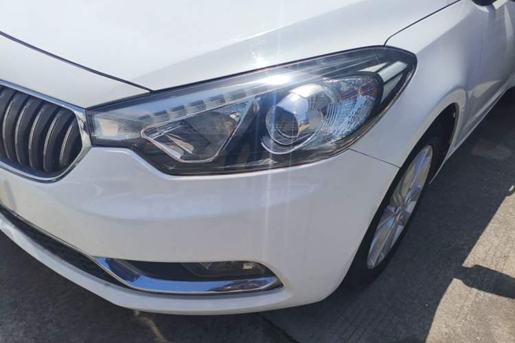 Used Kia K3 2015 1.6L Automatic GLS Left Front Headlight