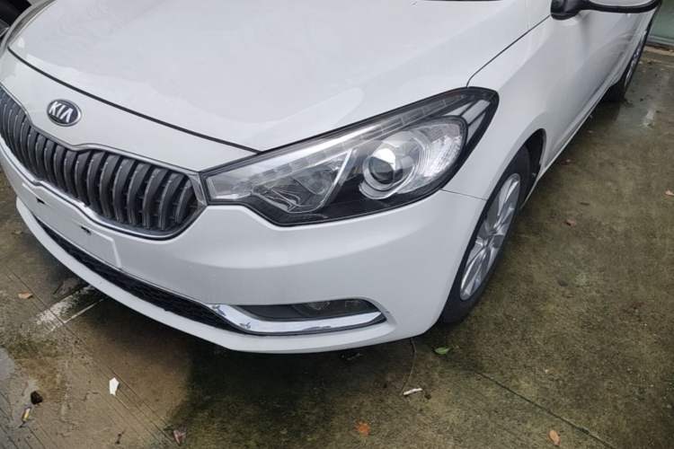 Used Kia K3 2015 1.6L Automatic GLS Left Front Headlight