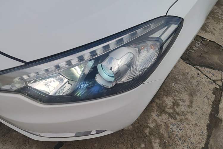 Used Kia K3 2015 1.6L Automatic GLS Left Front Headlight