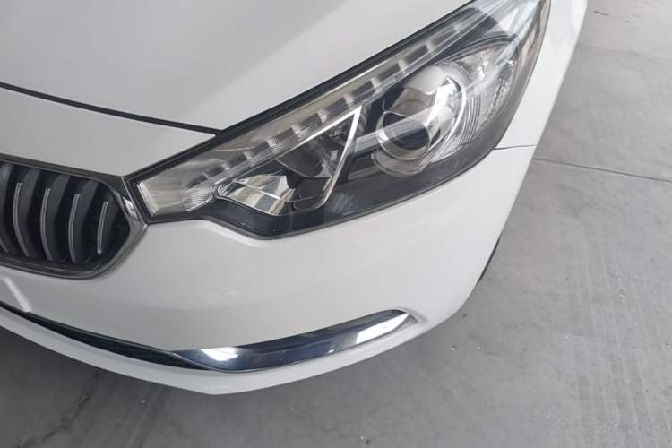 Used Kia K3 2015 1.6L Manual GLS Left Front Headlight